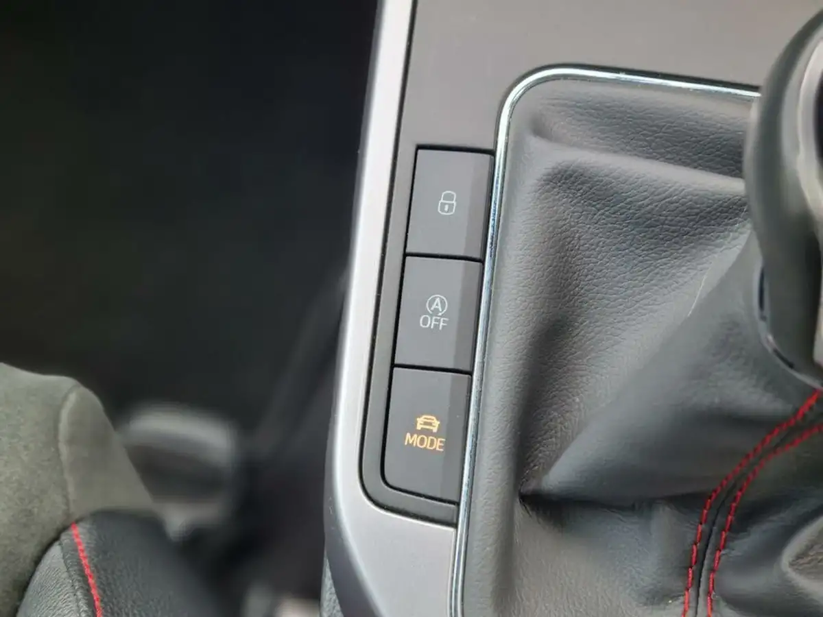 2020-seat-arona-10-tsi-fr-sport-115ps-big-22