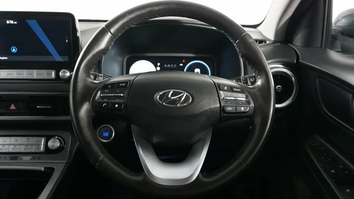 2023-hyundai-kona-e-premium-136ps-39kwh-big-15