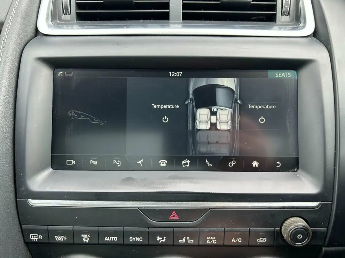 2018-jaguar-e-pace-20-i4d-r-dynamic-s-150ps-awd-ss-auto-big-14