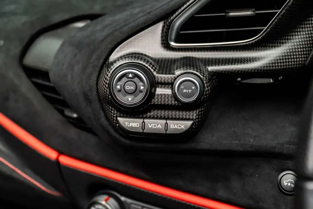 2020-ferrari-488-39-488-spider-big-41