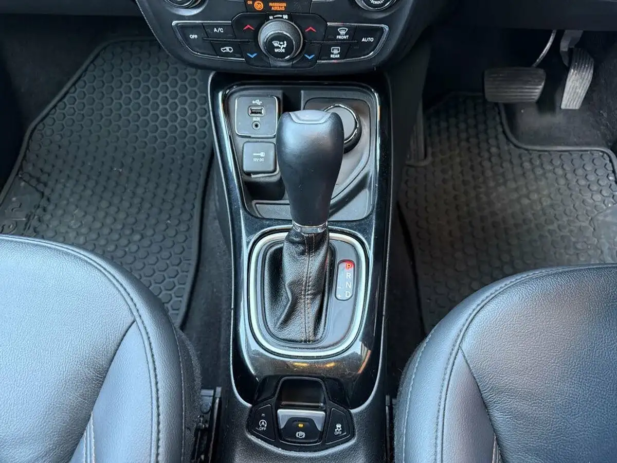 2018-jeep-compass-big-31