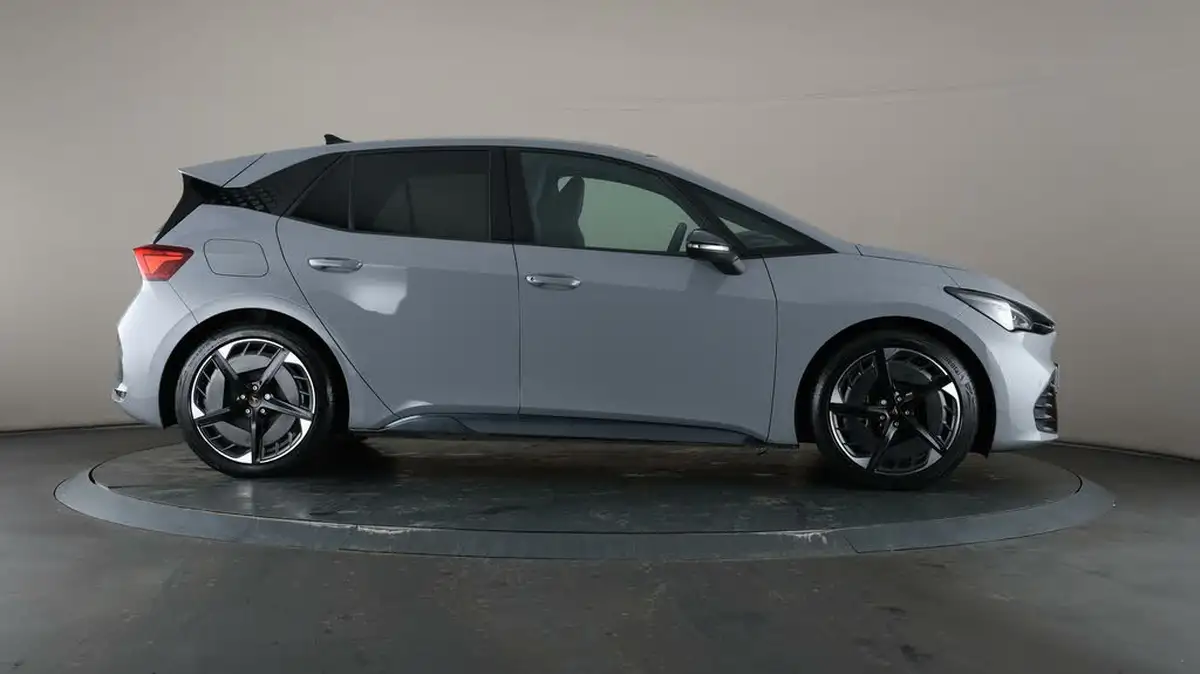 2022-cupra-born-e-v3-204ps-58kwh-big-53