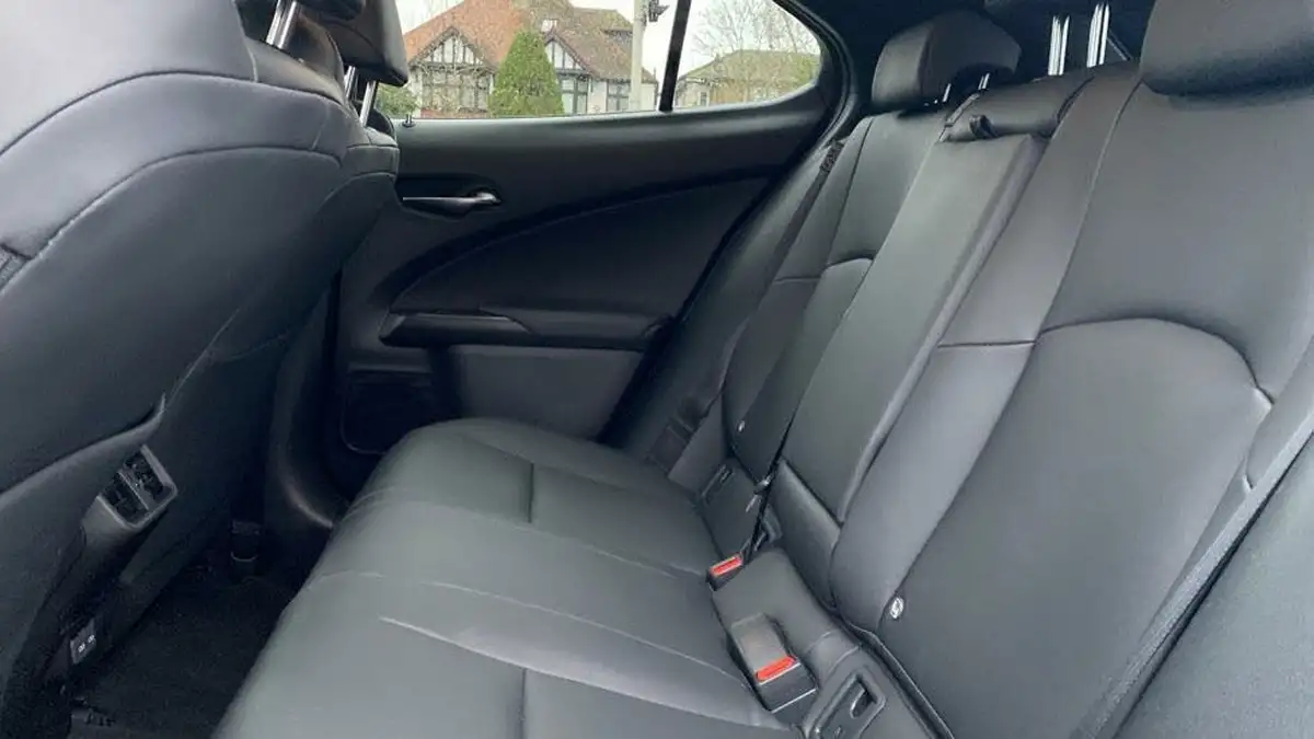 2024-lexus-ux-300h-20-f-sport-design-big-13