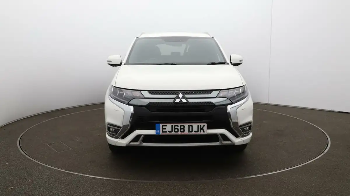 2018-mitsubishi-outlander-24-4h-phev-big-2