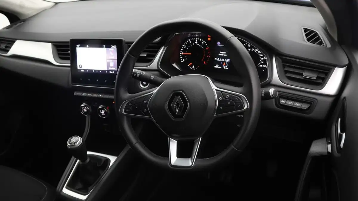 2021-renault-captur-10-tce-iconic-90ps-big-8