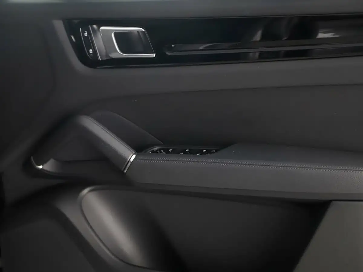 2021-porsche-cayenne-30-v6-e-hybrid-462ps-station-wagon-big-30