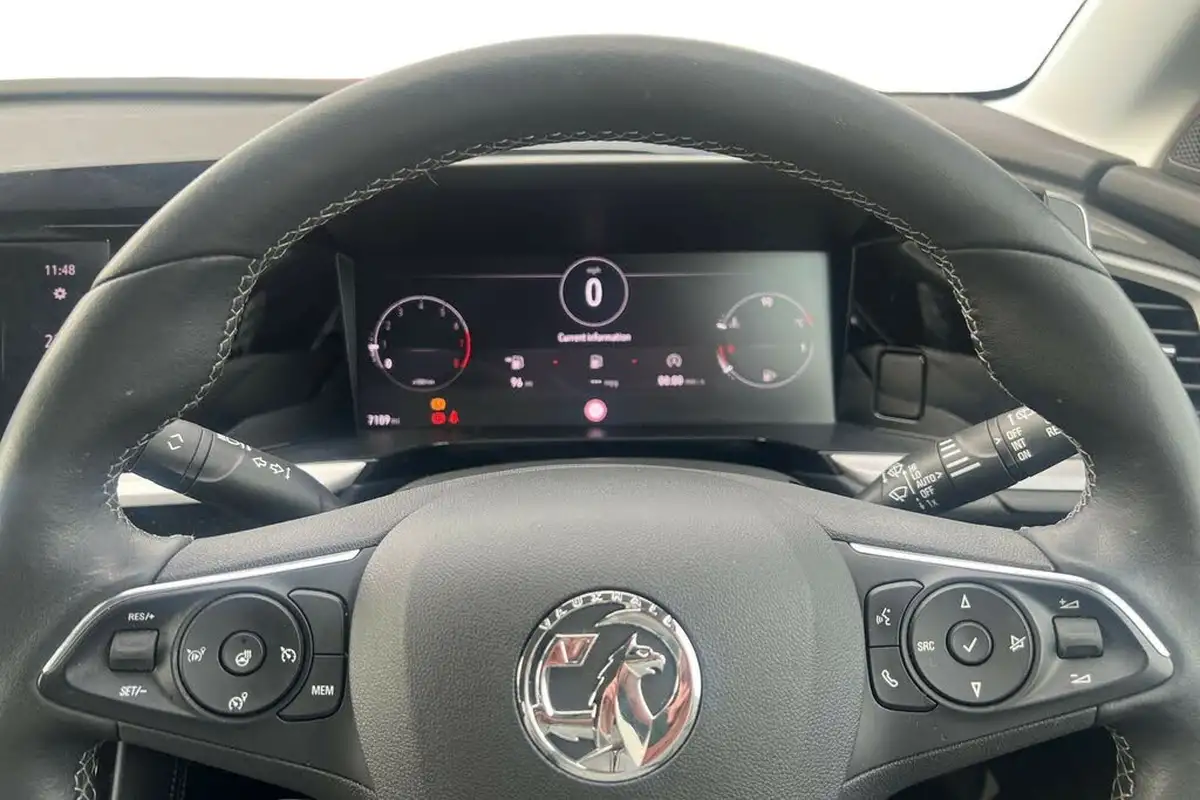 2023-vauxhall-grandland-12-ultimate-130ps-big-12