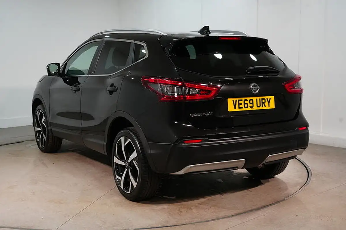 2019-nissan-qashqai-13-dig-t-tekna-160ps-dct-big-6