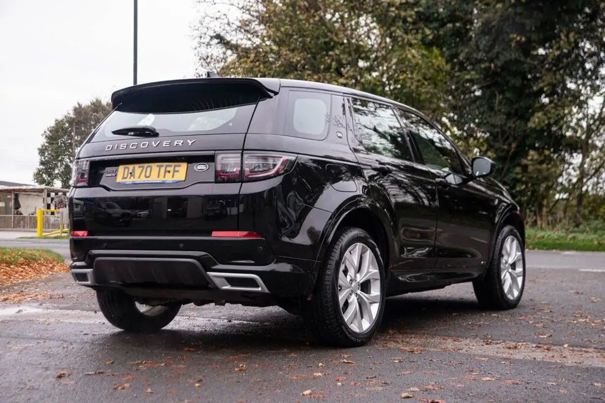 2020-land-rover-discovery-sport-15-p300e-r-dynamic-se-309ps-1498cc-big-6