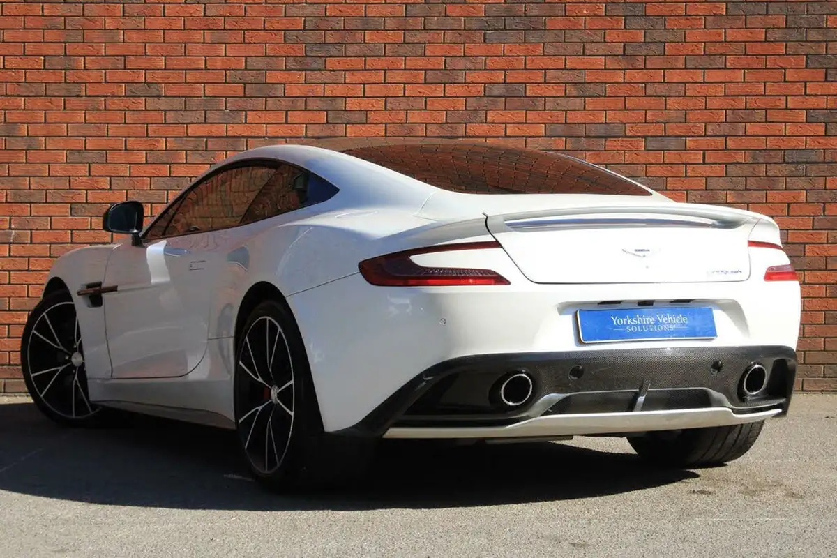 2013-aston-martin-vanquish-59-big-2