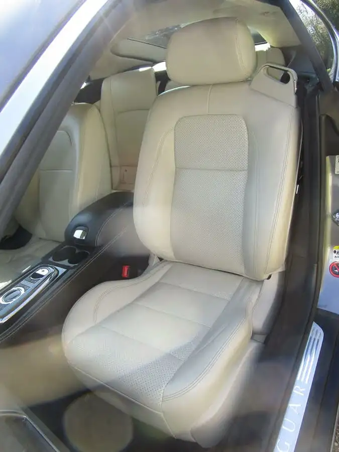 2011-jaguar-xk-50-portfolio-coupe-auto-big-10