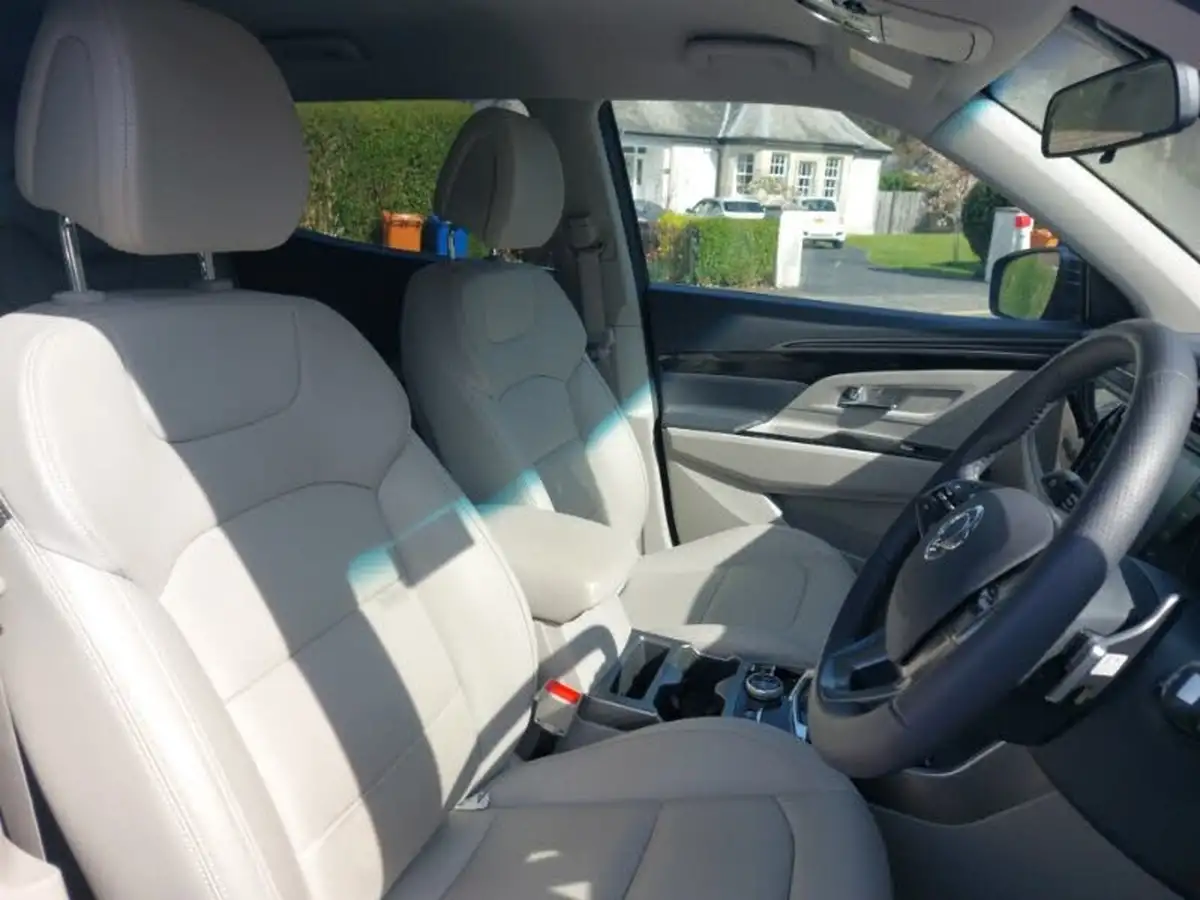 2021-kgm-ssangyong-korando-16td-ultimate-4x4-big-13