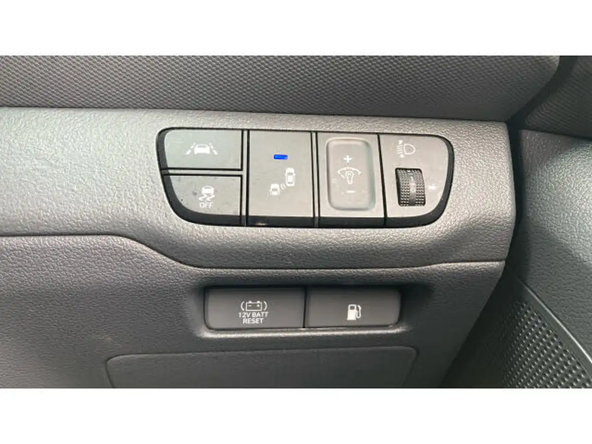 2020-hyundai-ioniq-16-gdi-premium-se-hybrid-big-24