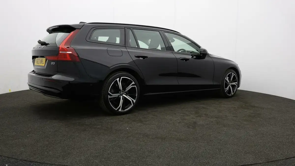 2023-volvo-v60-20-b3-plus-station-wagon-big-25
