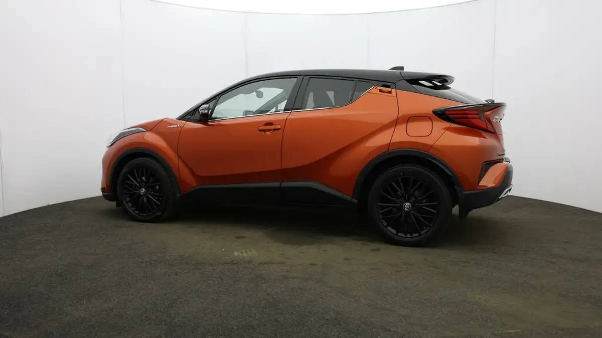 2020-toyota-c-hr-20-vvt-i-orange-edition-big-59