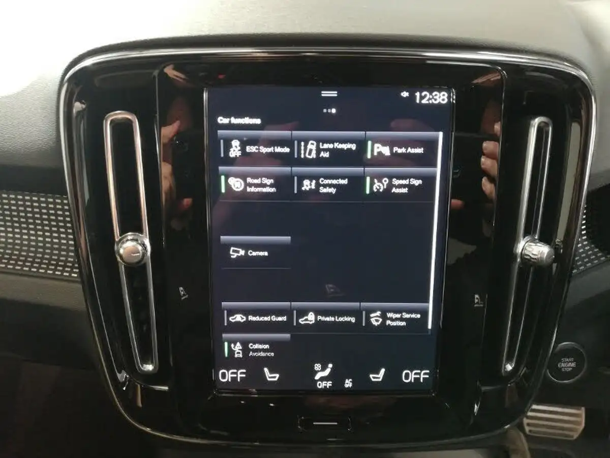 2021-volvo-xc40-20-b4-r-design-194bhp-auto-big-17