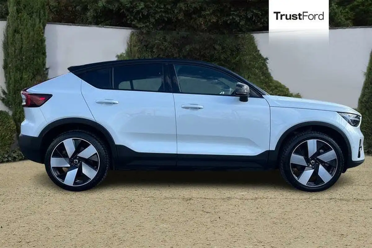 2022-volvo-c40-e-twin-recharge-pro-big-2
