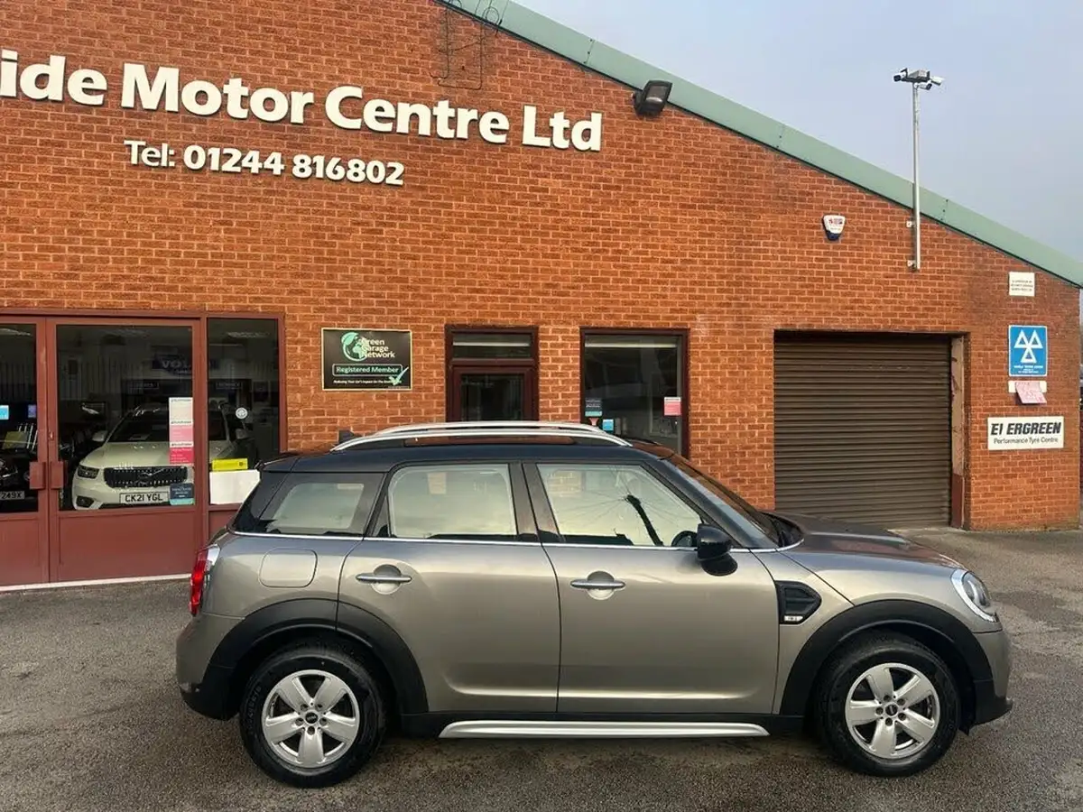 2019-mini-countryman-15-cooper-classic-big-2