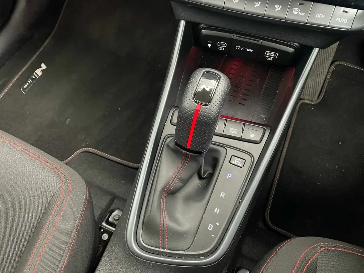 2024-hyundai-i20-10-t-gdi-n-line-s-dct-big-18