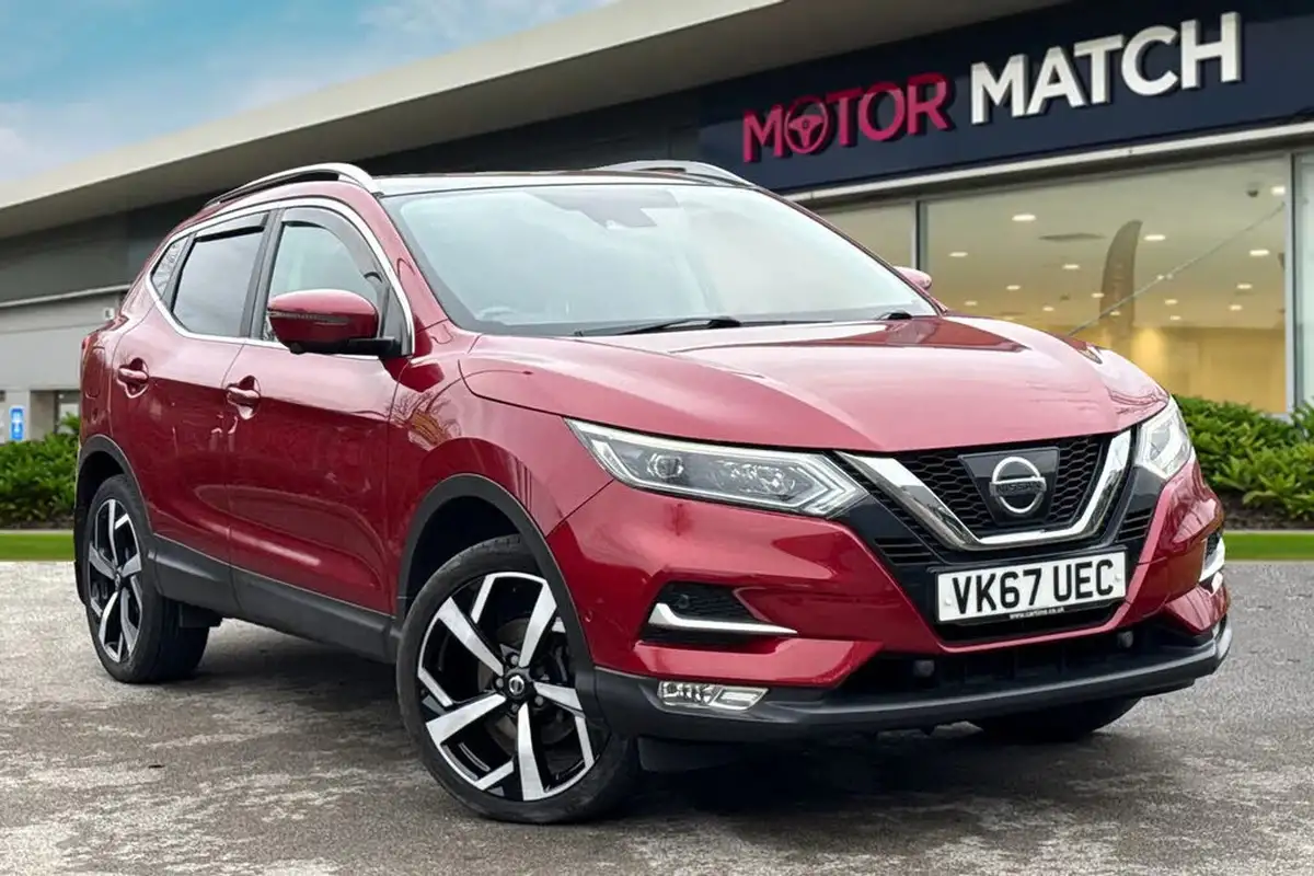 2017-nissan-qashqai-15dci-tekna-big-0