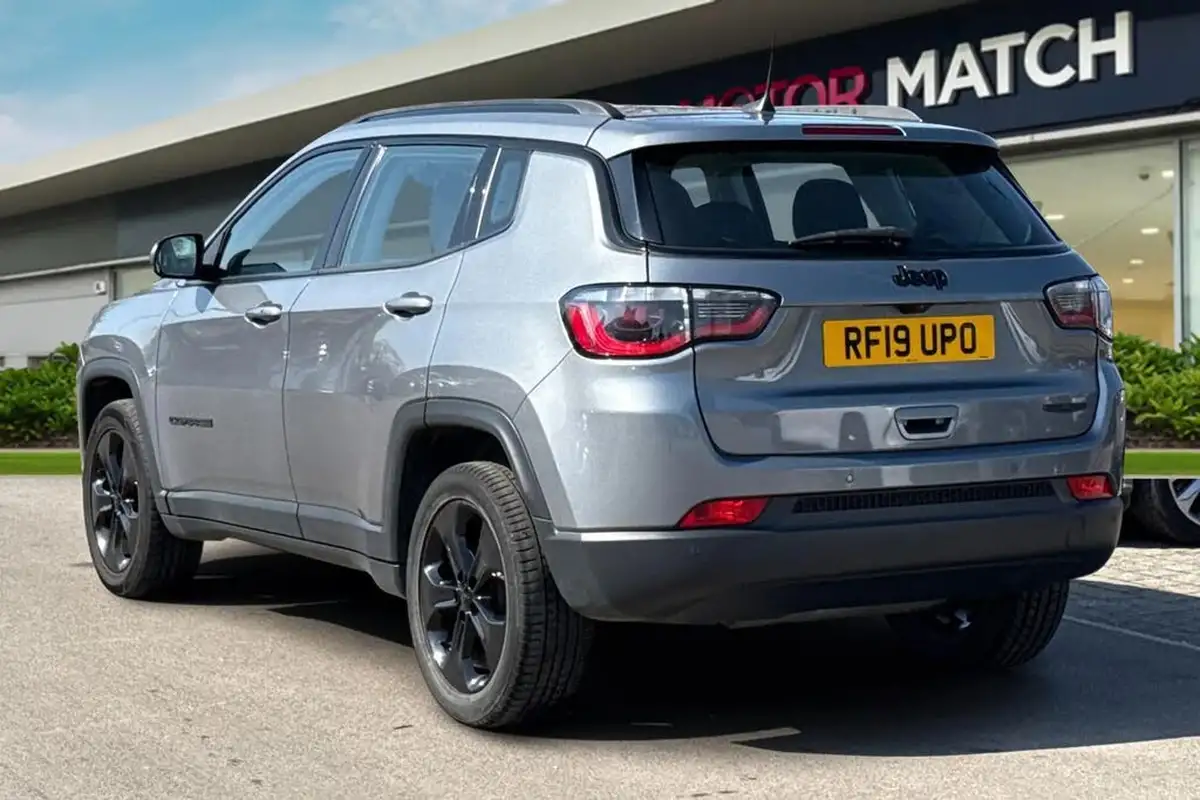 2019-jeep-compass-14-multiair-ii-night-eagle-big-1