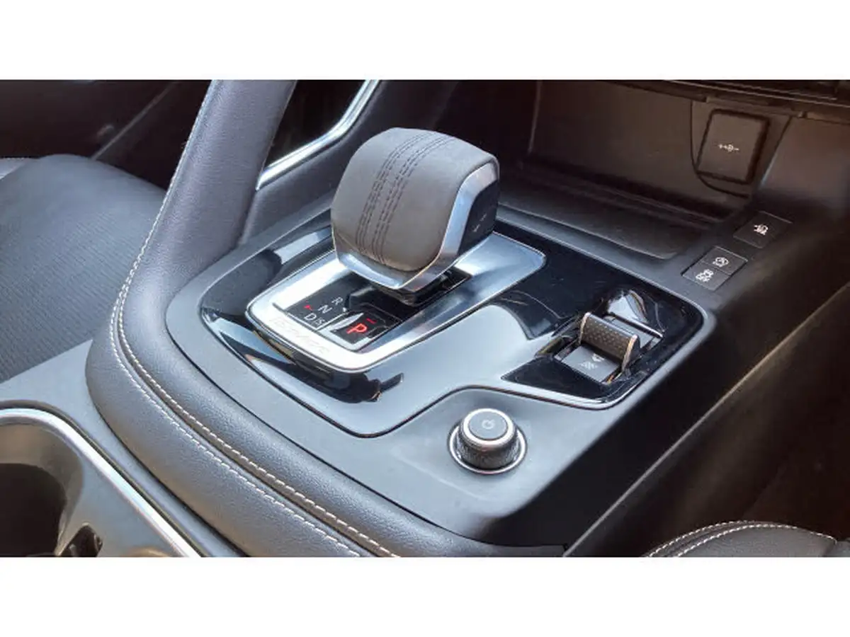 2021-jaguar-e-pace-20-p300-300-sport-big-12