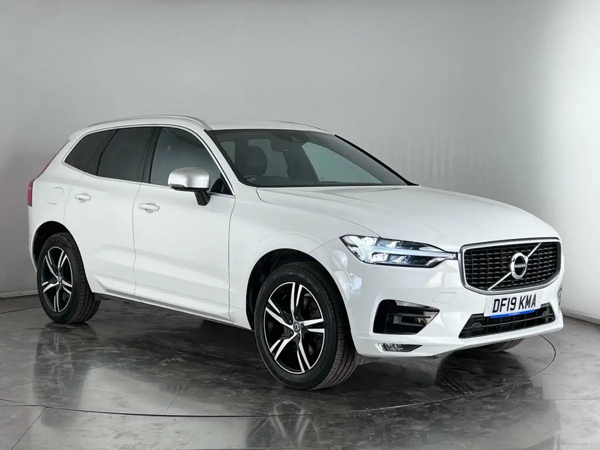 2019-volvo-xc60-20td-d4-r-design-4x4-ss-geartronic-big-0