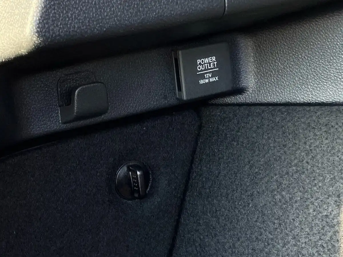 2018-honda-civic-16-i-dtec-sr-hatchback-5d-big-45