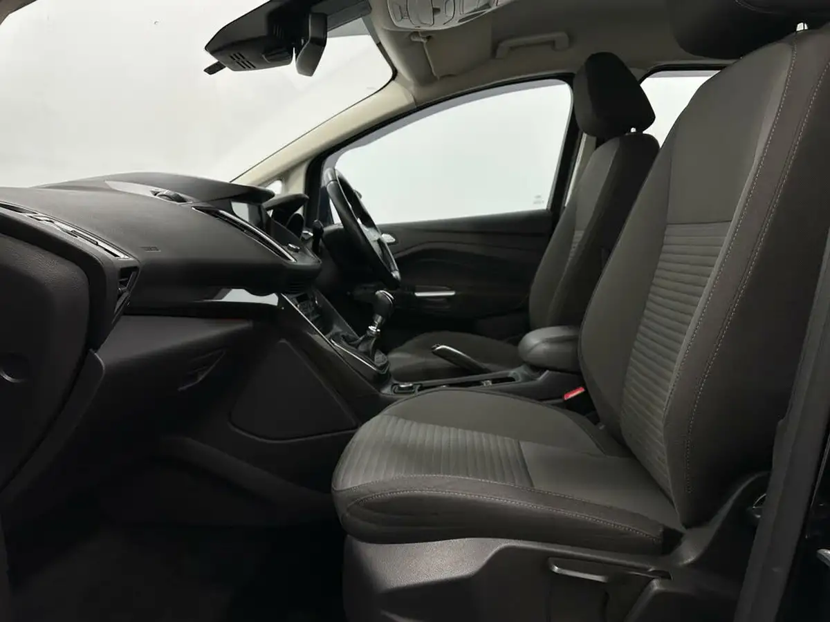2019-ford-c-max-10t-titanium-125ps-big-30
