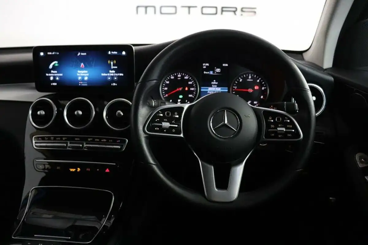 2020-mercedes-benz-glc-class-20d-glc220d-sport-big-15