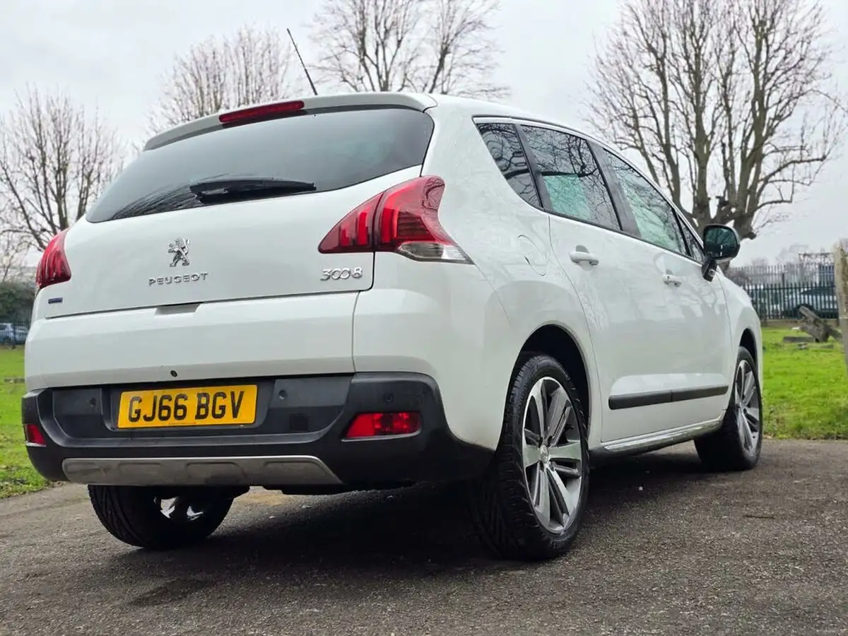 2016-peugeot-3008-crossover-16bluehdi-allure-auto-big-19
