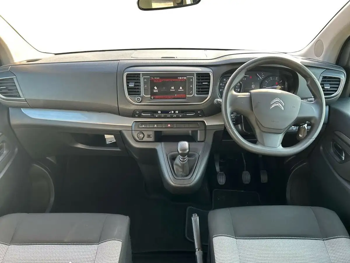 2019-citroen-spacetourer-20bluehdi-feel-m-150ps-big-8