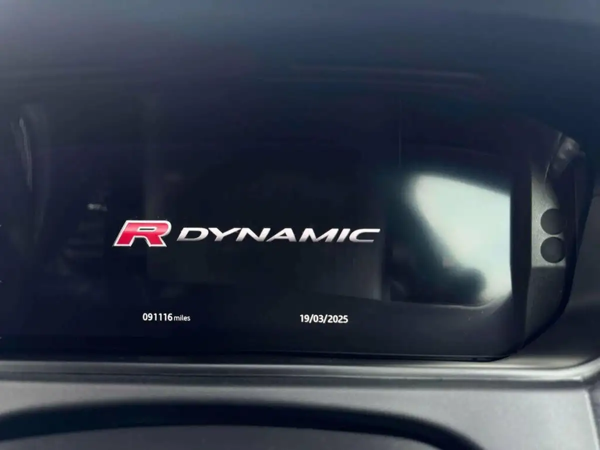 2019-land-rover-range-rover-velar-20-d180-r-dynamic-se-big-31