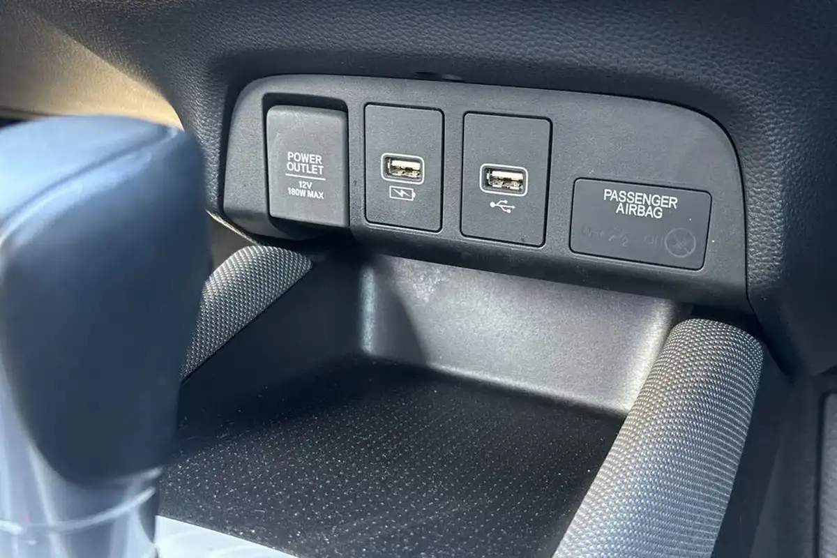 2021-honda-jazz-15-i-mmd-crosstar-ex-107ps-big-39