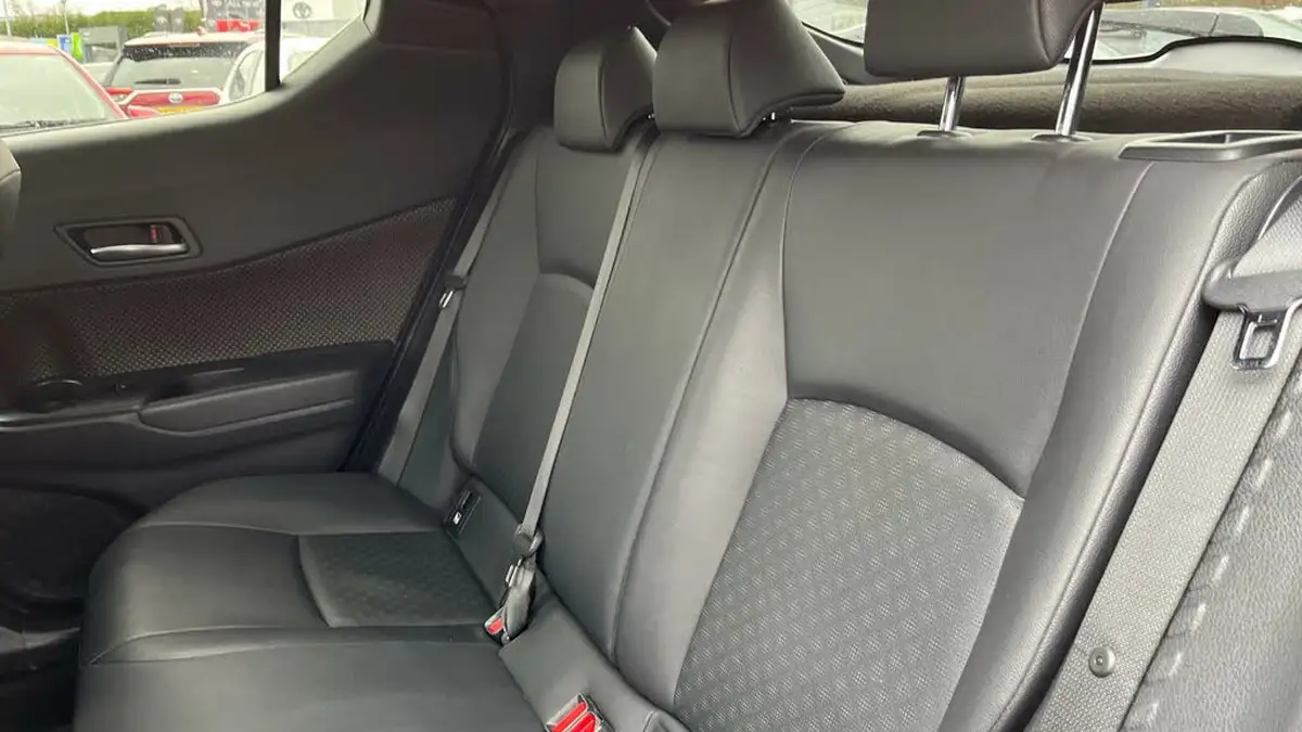 2018-toyota-c-hr-18-vvt-i-excel-big-12