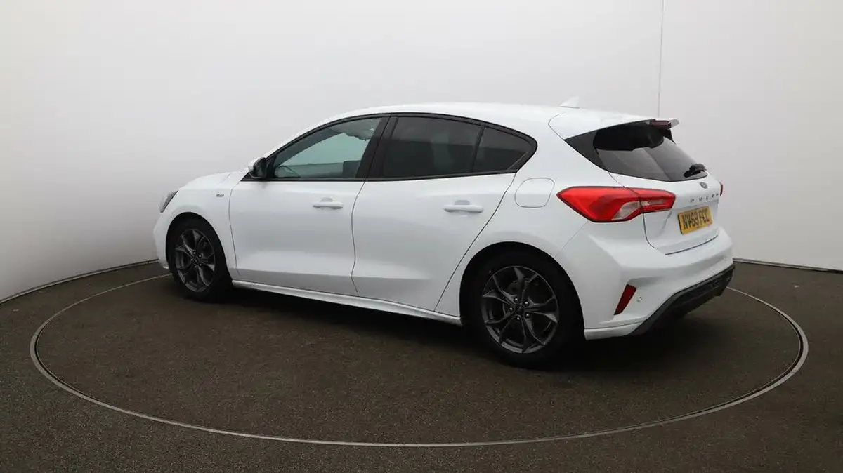 2020-ford-focus-15t-st-line-hatchback-big-26
