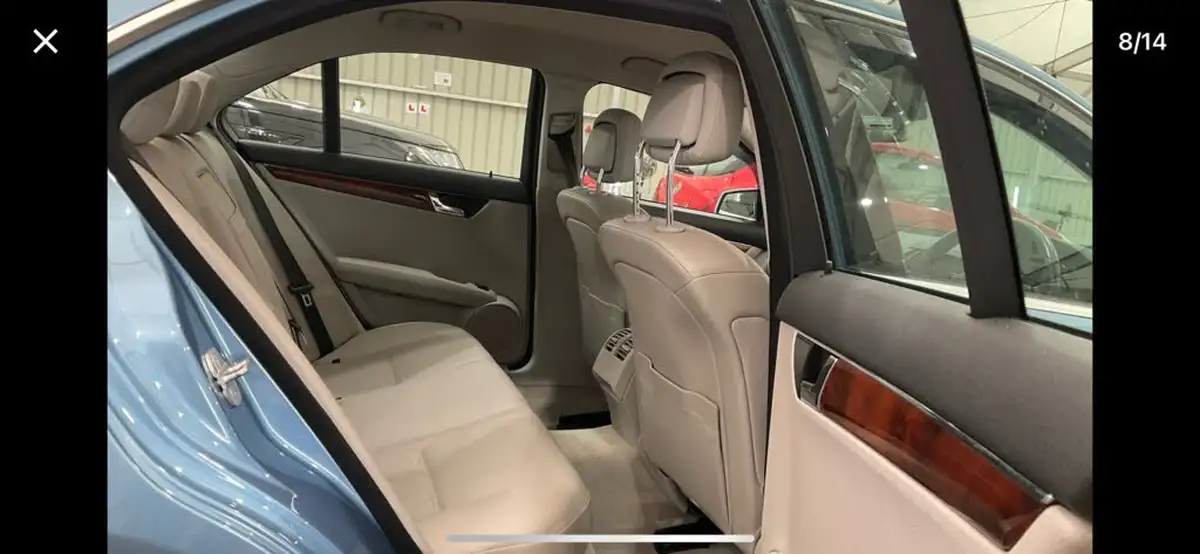 2010-mercedes-benz-c-class-18-c250-cgi-elegance-saloon-4d-big-4