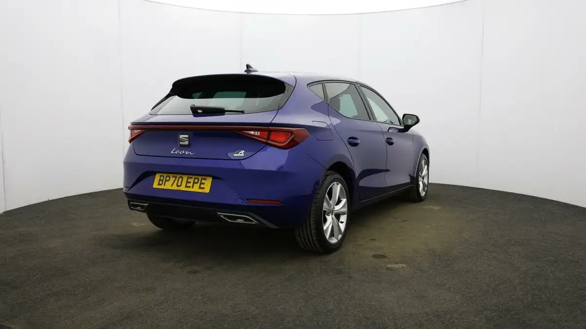 2020-seat-leon-14-e-hybrid-fr-hatchback-big-54