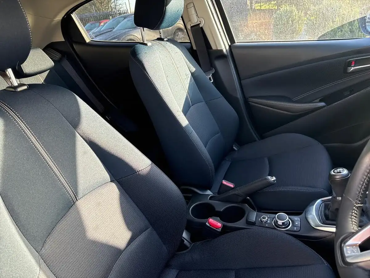 2022-mazda-mazda2-15-e-skyactiv-g-sport-big-27