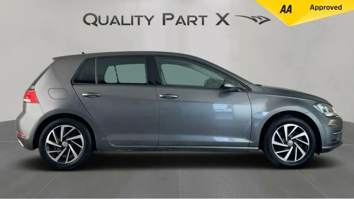 2019-volkswagen-golf-16tdi-match-hatchback-5d-big-1
