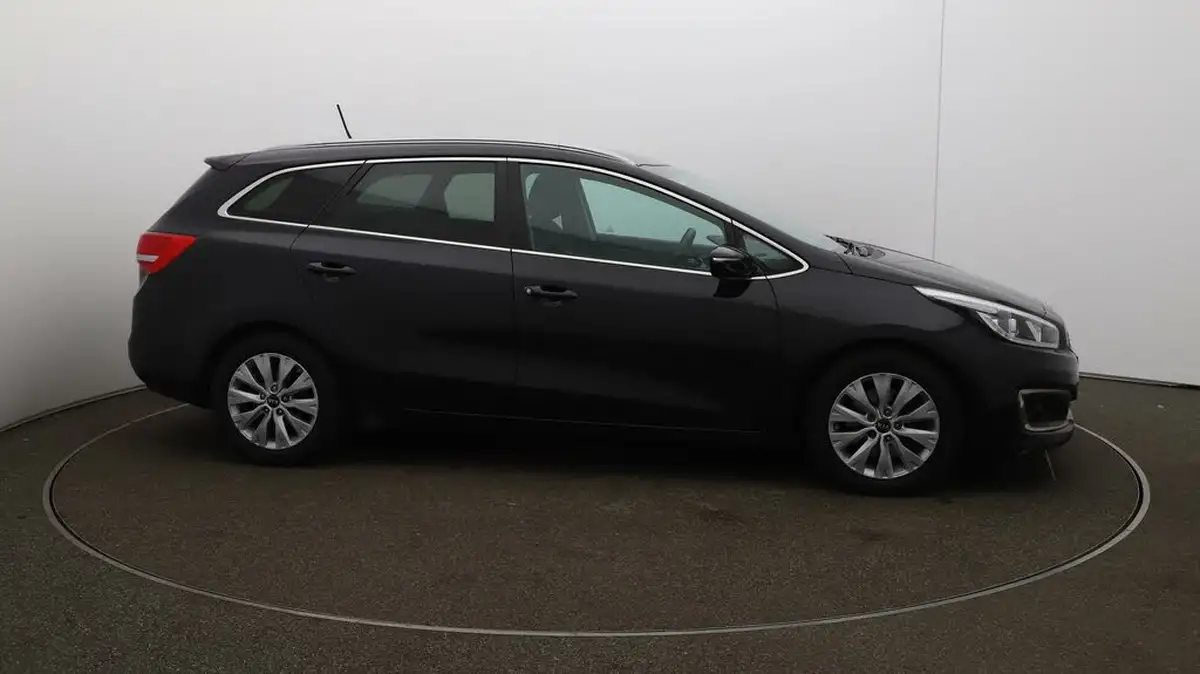 2017-kia-ceed-16crdi-3-sportswagon-big-38