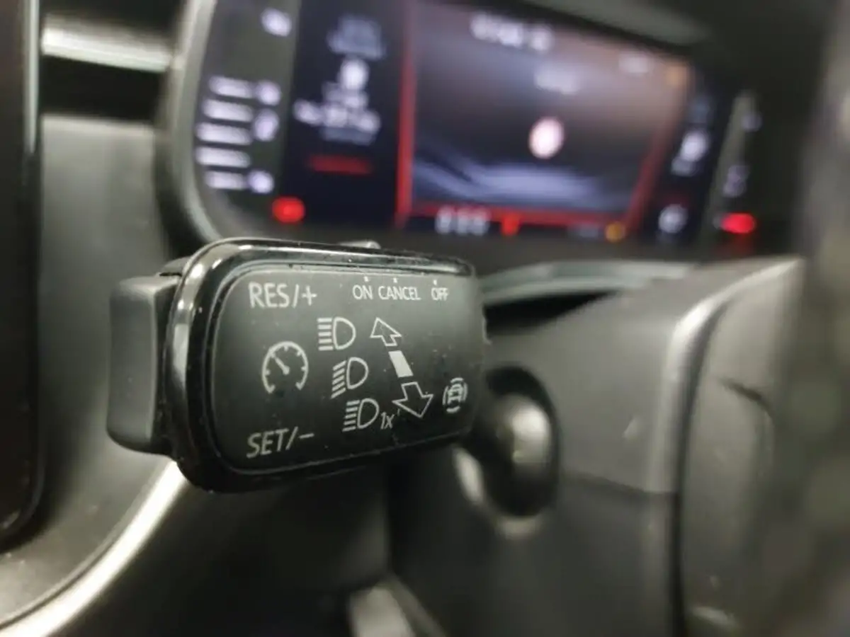 2023-skoda-kamiq-10-tsi-monte-carlo-110ps-big-14
