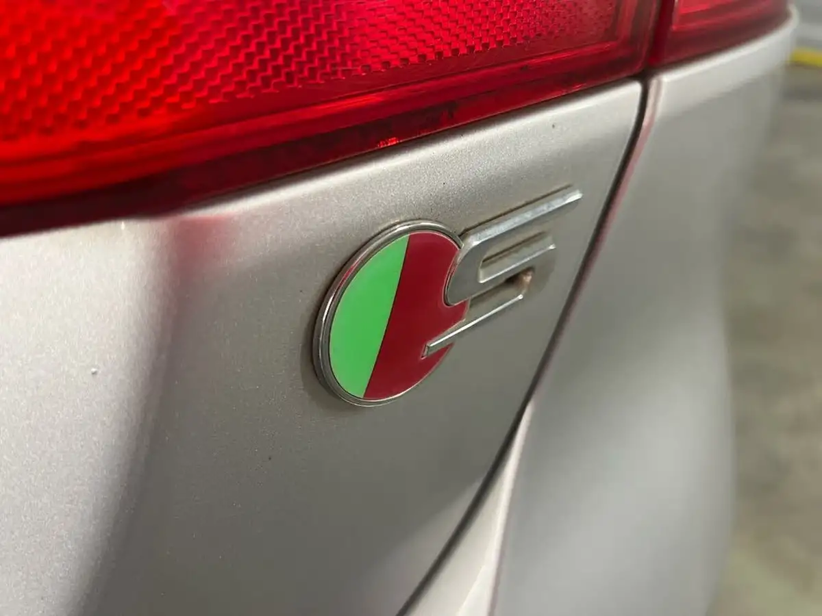 2016-jaguar-xe-30-s-big-8