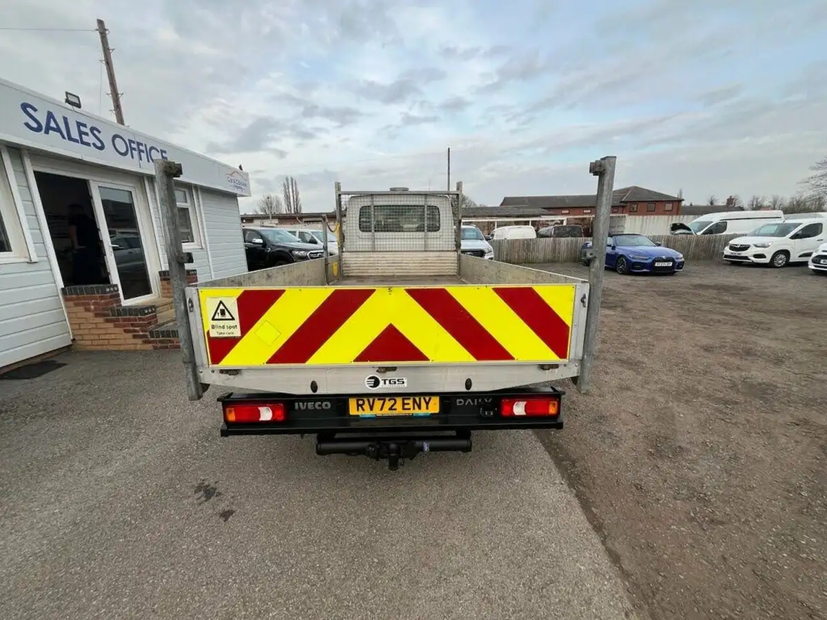 2022-iveco-daily-s-class-23td-35s14-3000-chassis-cab-big-29