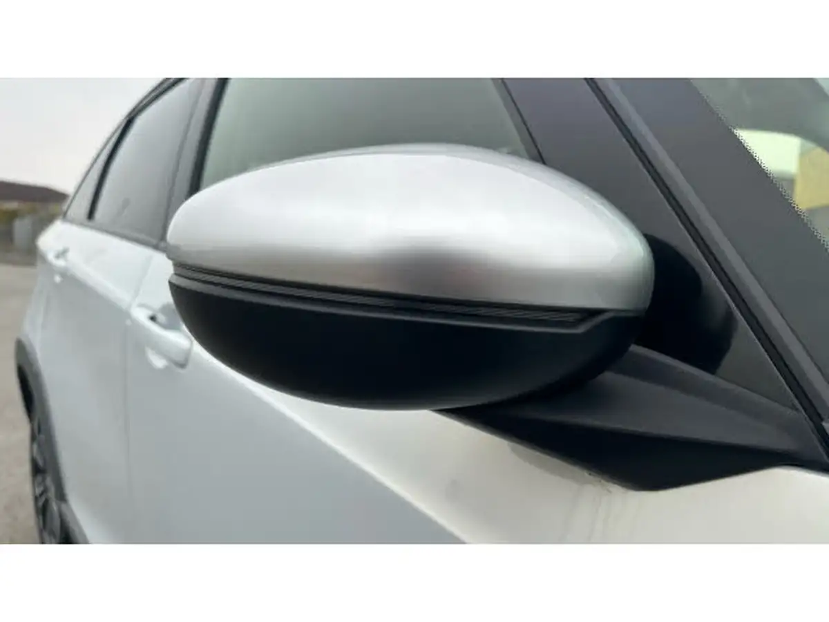 2021-honda-jazz-15-i-mmd-ex-109ps-big-18