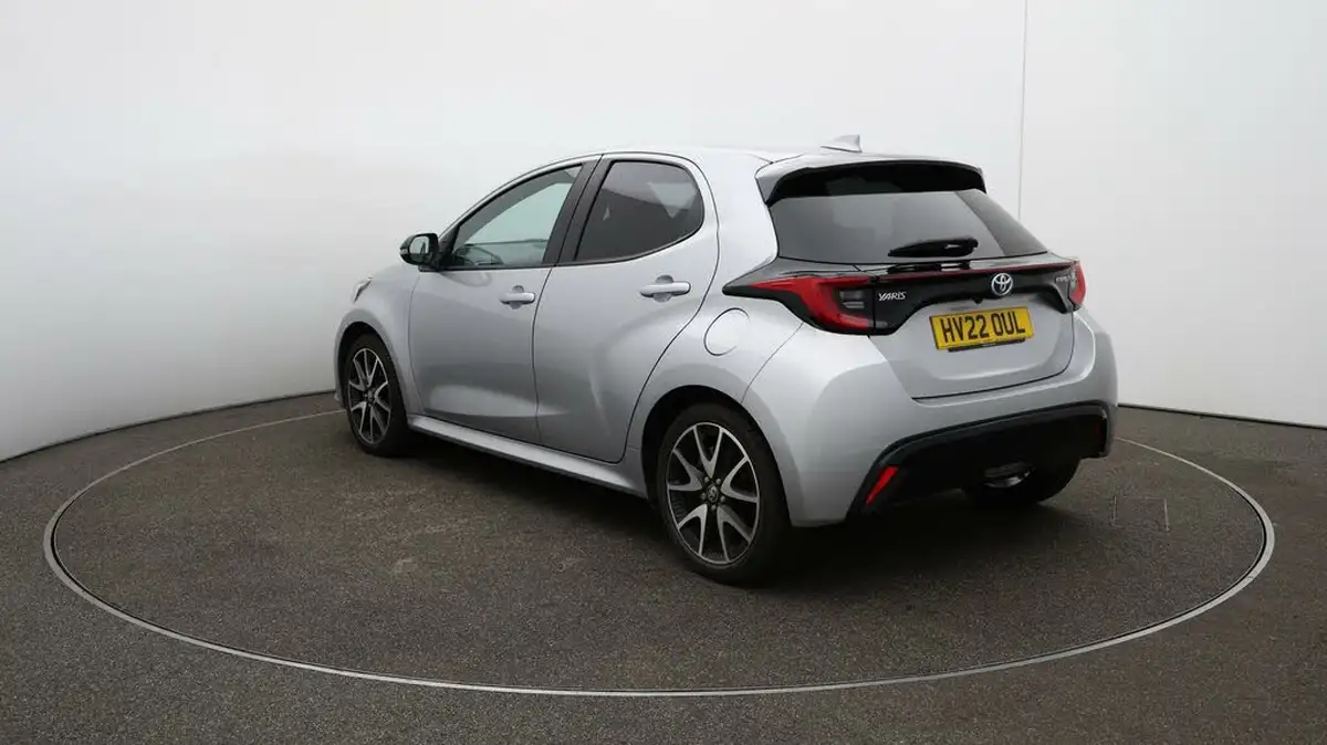 2022-toyota-yaris-15-vvt-i-dynamic-big-55