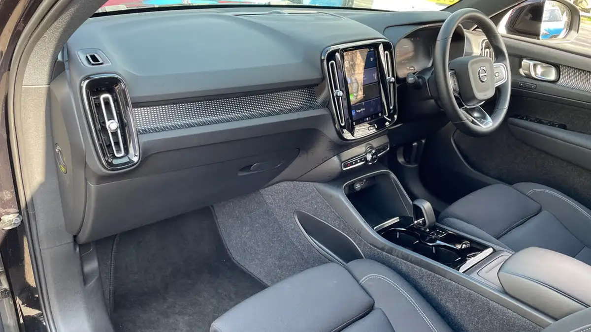 2021-volvo-xc40-e-twin-recharge-plus-big-9