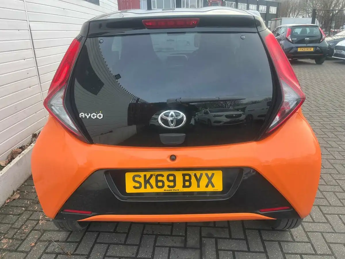 2019-toyota-aygo-10-vvt-i-x-cite-big-4