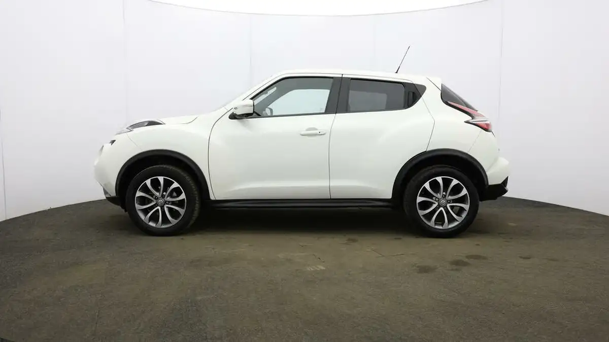 2018-nissan-juke-16-tekna-117ps-1598cc-xtronic-cvt-big-3