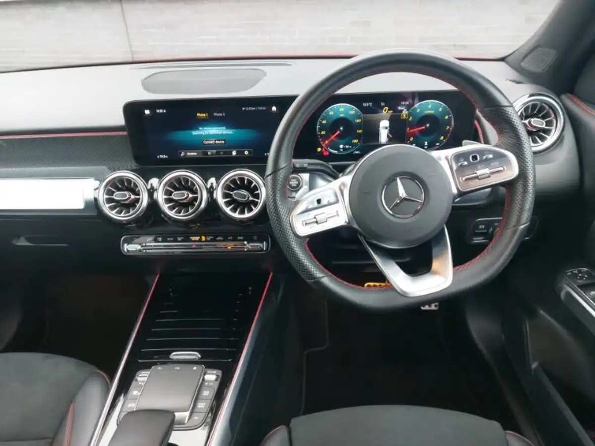 2023-mercedes-benz-glb-class-13-glb200-amg-line-premium-big-6